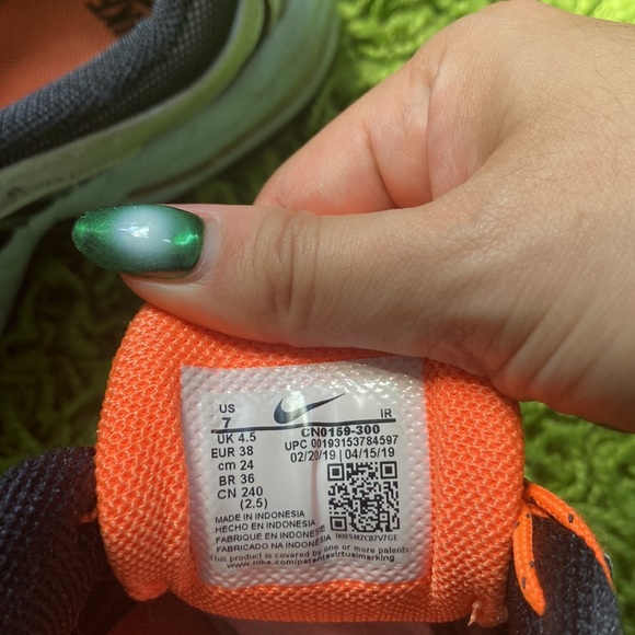 Nike Air Max Tail Wind - Picture 3 of 6